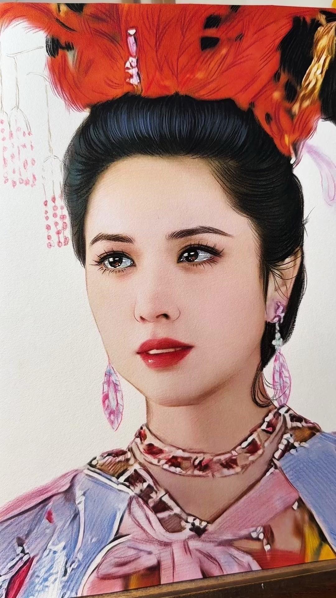 谁懂啊！朱琳演的《西游记》女儿国国王，根本不是在表演，全是藏不住的真心。那一眼看