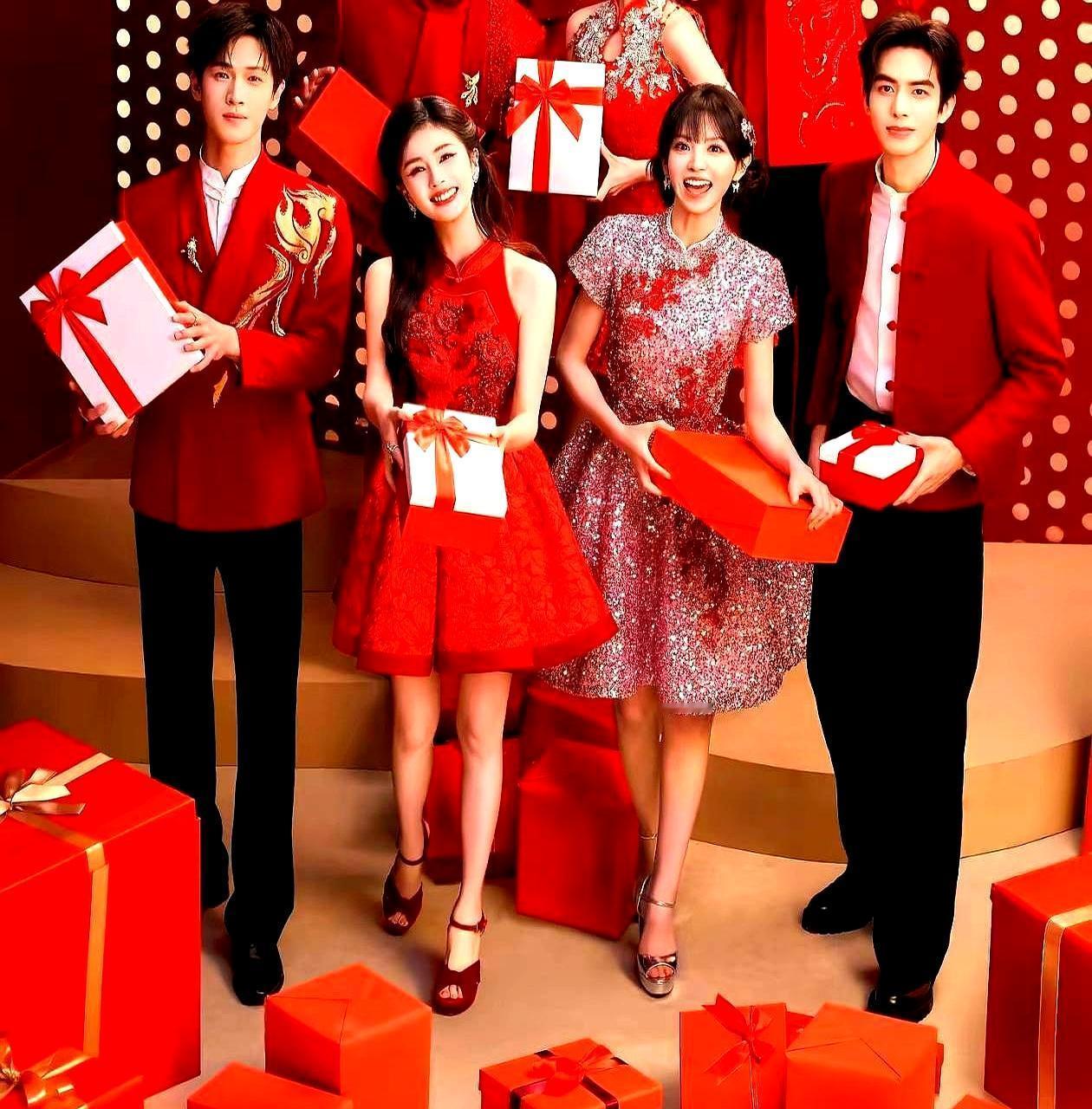 央视春晚的镜头，真是一面“照妖镜”。一群俊男美女唱《串门指南》，镜头扫过宋