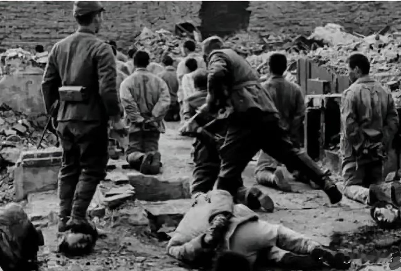 日本鬼子对付俘虏的手段是非常狡诈的，在通常情况下，尤其是在它们人数少的情况下，他