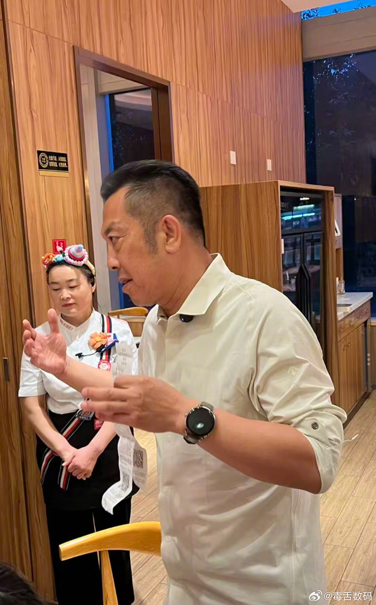 西贝晒出罗永浩消费账单西贝贾国龙说“这两年最大的冤案就是西贝贵”​​