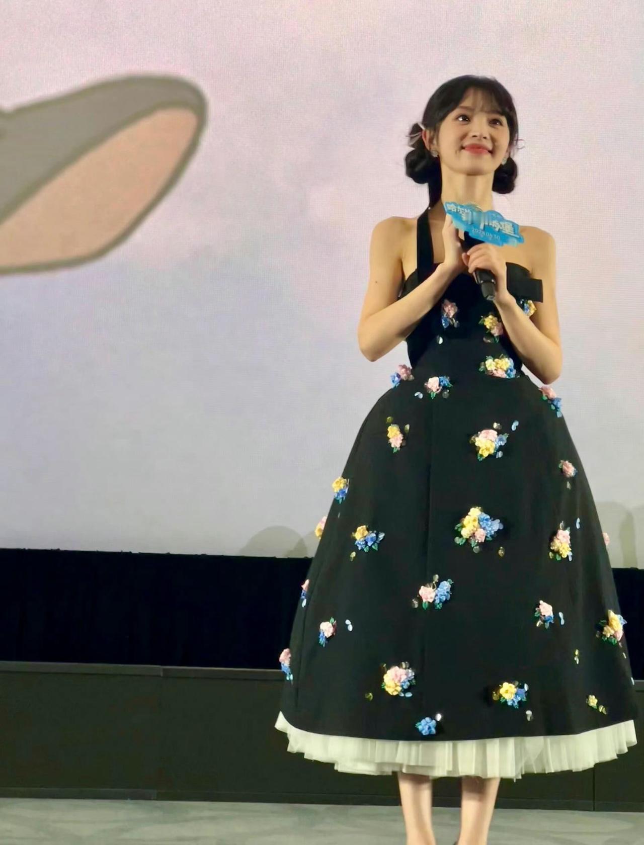 田曦薇这有70斤嘛？！​​​