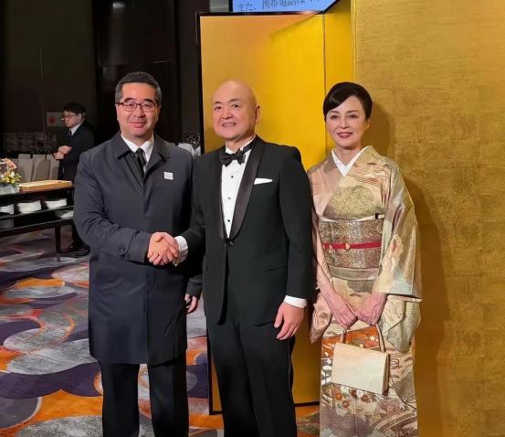 原来他们一直没变！萧旭岑访问大陆5天后，又去给日本天皇庆生了！2月4日，国民