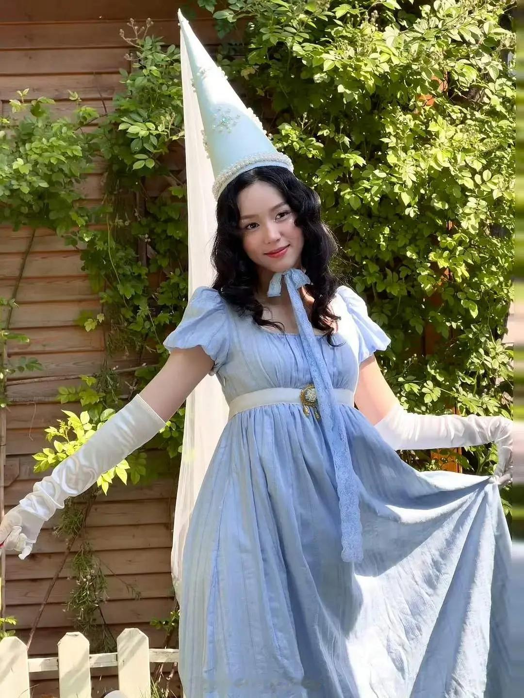 周也谈恋爱后就这样获得了幸福肥