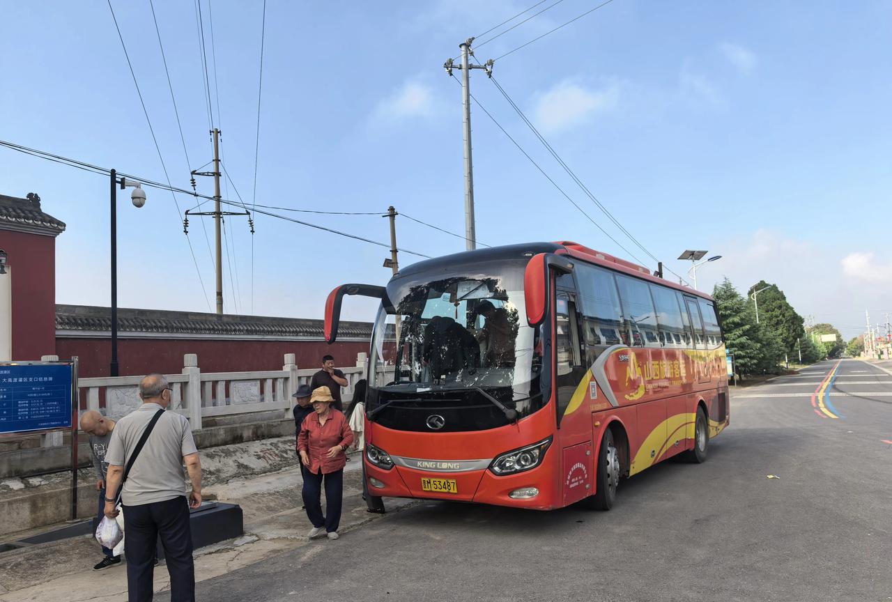 来山西旅游，感觉晋南的运城市开通的免费去各县区景区直通车真是太好了，我来这里旅游