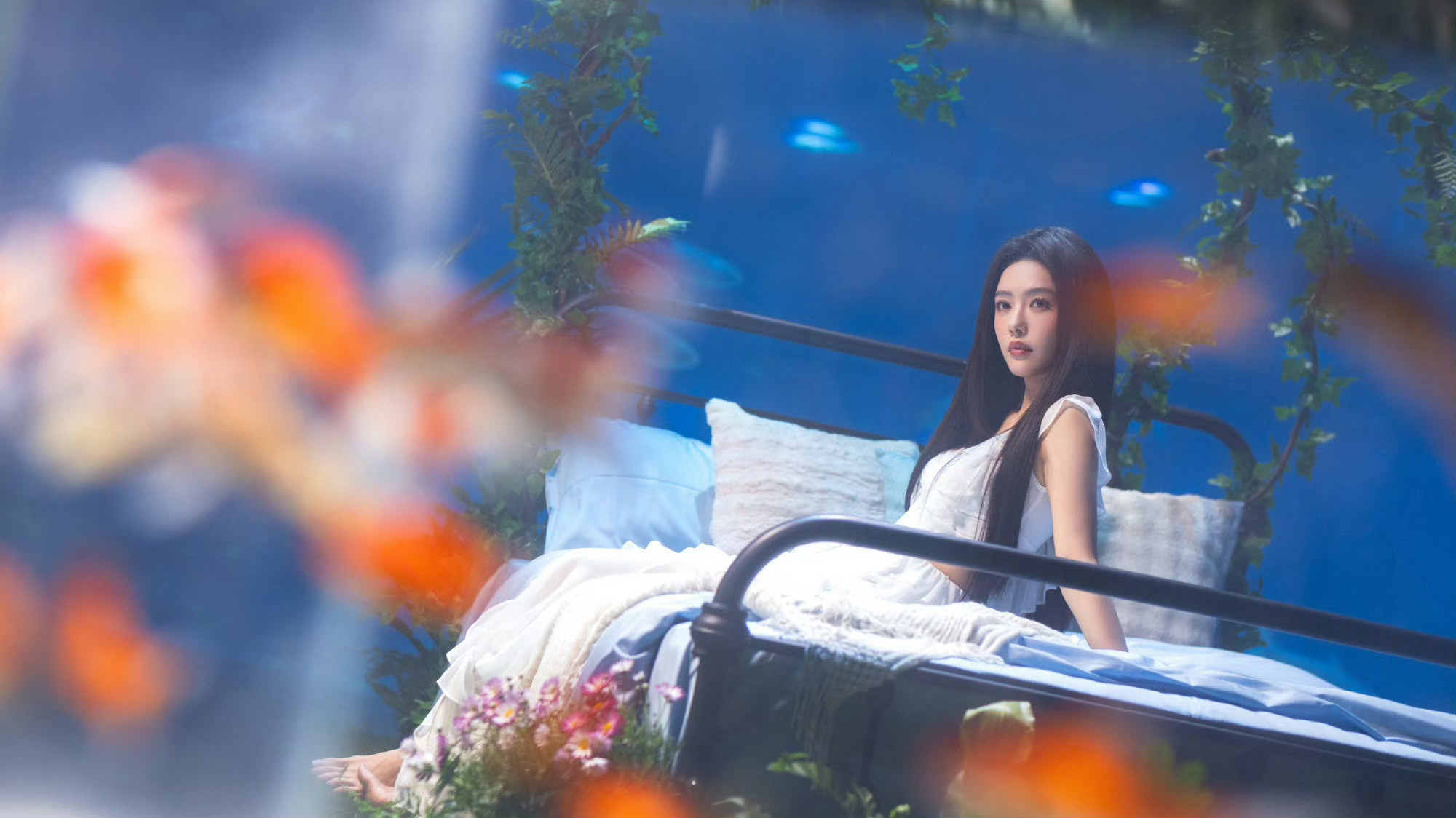 蔡文静写了一首极简电子诗干净旋律贯穿始终，听歌治愈感拉满了