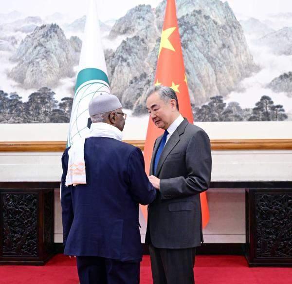 2026年1月26日，注定会在国际政治史上留下浓墨重彩的一笔。就在美国“亚伯拉罕