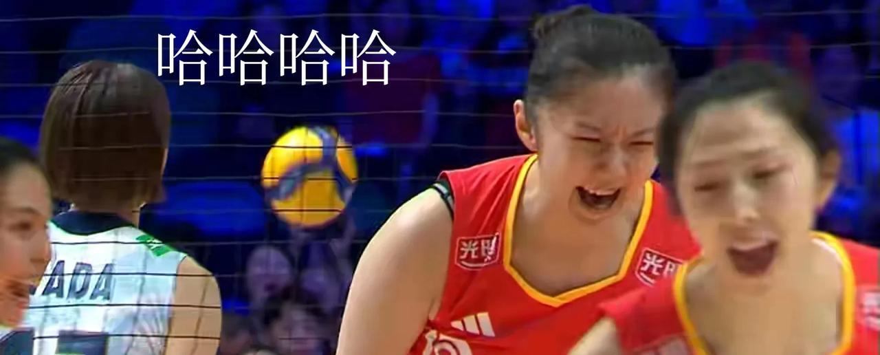 中国女排战胜日本女排可喜可贺，却难掩一个心酸苦涩的真相！二传张籽萱、副攻陈厚宇、