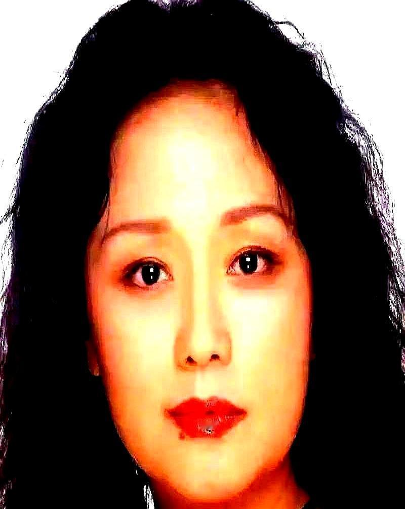 63岁还在横店演尸体，竟靠一张“苦瓜脸”日入1500。你没看错。当同龄人都