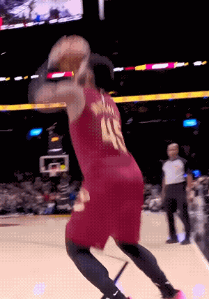 这就是篮球的魅力吧！！米切尔三分绝平维金斯0.4秒空接绝杀这就是篮球，不到