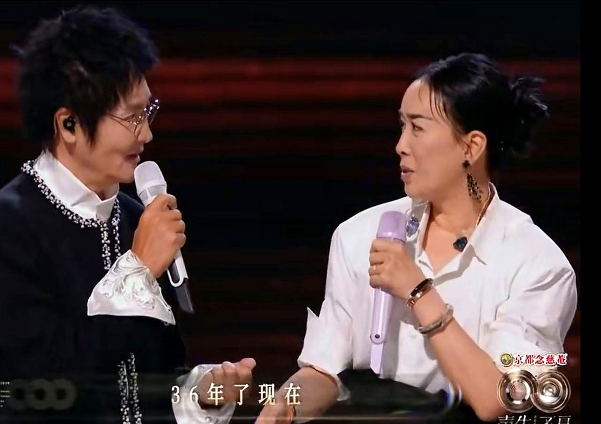 “走，跟我唱歌去，今天赚个马桶钱！”那英一把拽起蹲在毛坯房里发愁的孙楠。36年前孙楠刚出道，兜里比脸