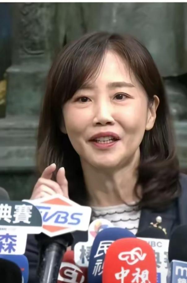 尽管“恨铁不成钢”，恐怕终究还是“烂泥扶不上墙”！刚上任不久