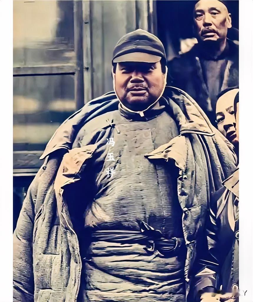 这才是1927年冯玉祥在徐州的真实貌相，这不是演戏，也绝非电视剧里的演员，而是他