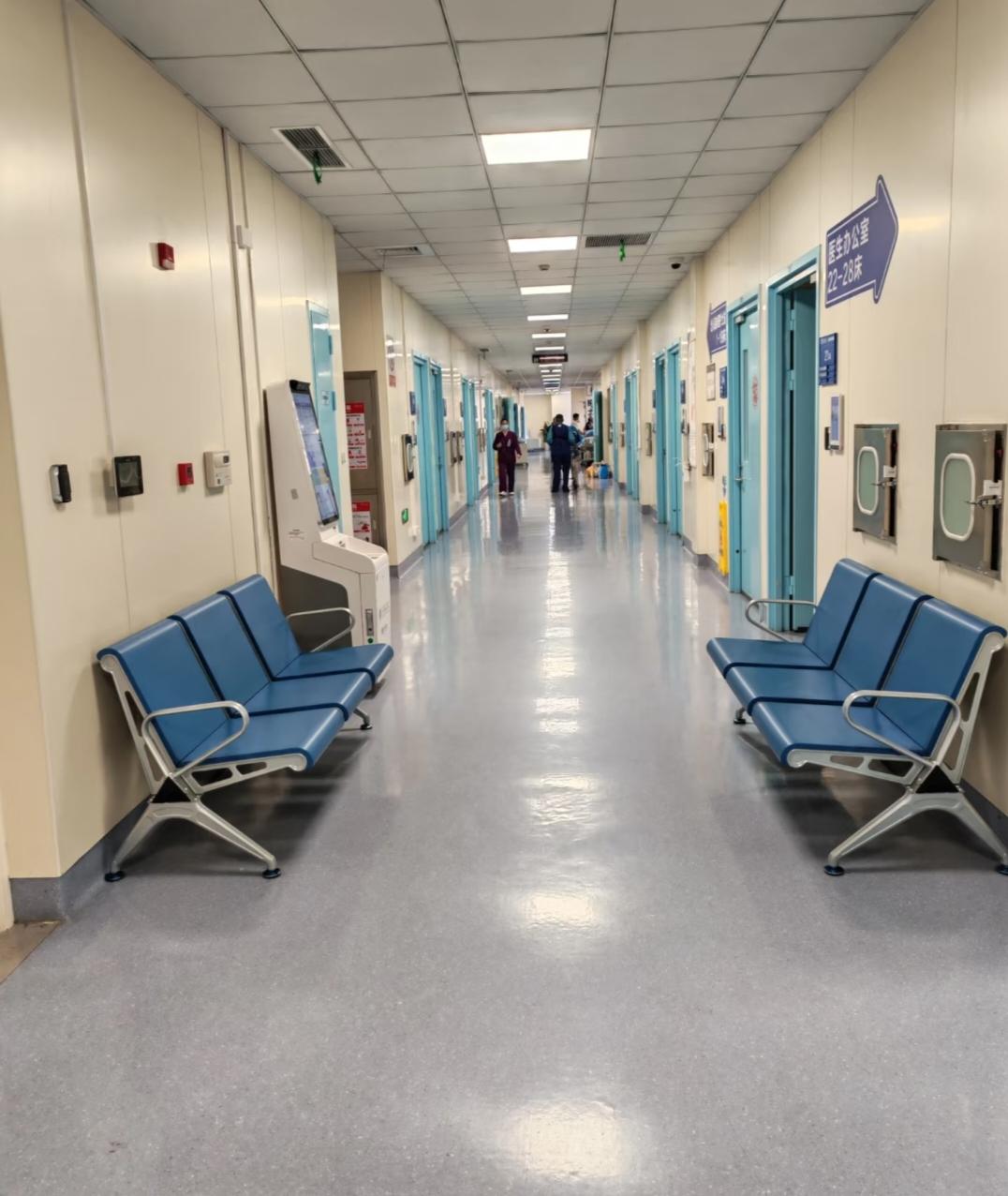 一位北京退休的30年的三甲医院的医生说:其实人根本没必要羡慕别人家的生活有多