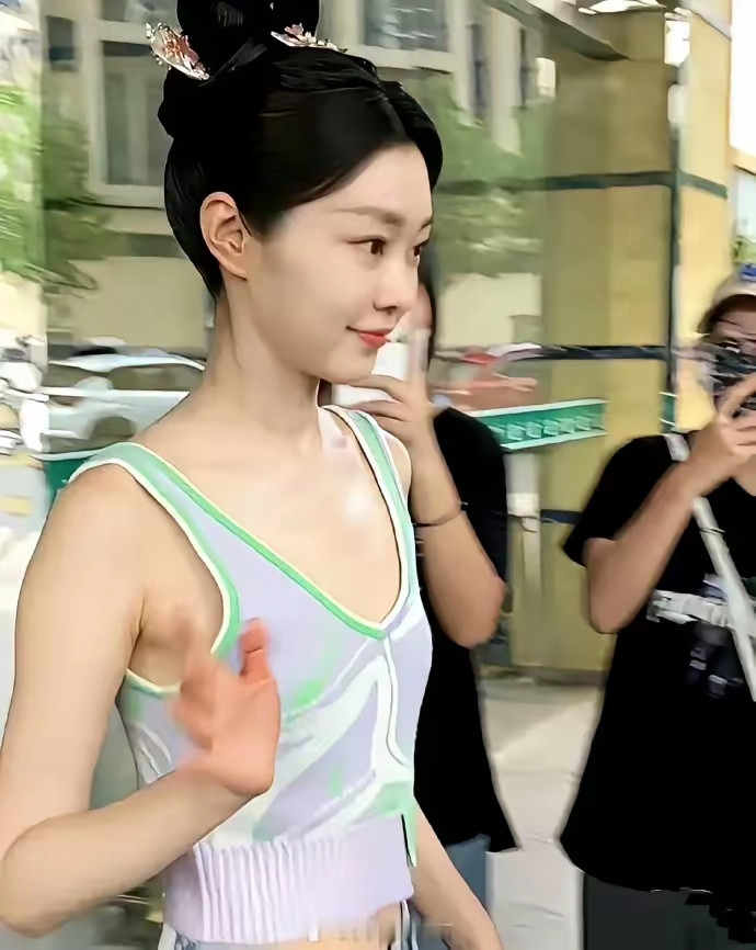 真没想到，宋轶竟也是太平公主，影视剧中的宋轶身材可完美了。女人就应该有点啥，一旦