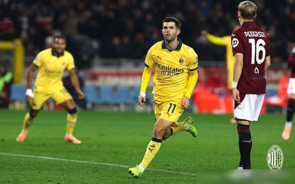 米兰3:2大逆转战胜都灵！个人对现在的米兰有以下几个看法：简单说下，就是这场