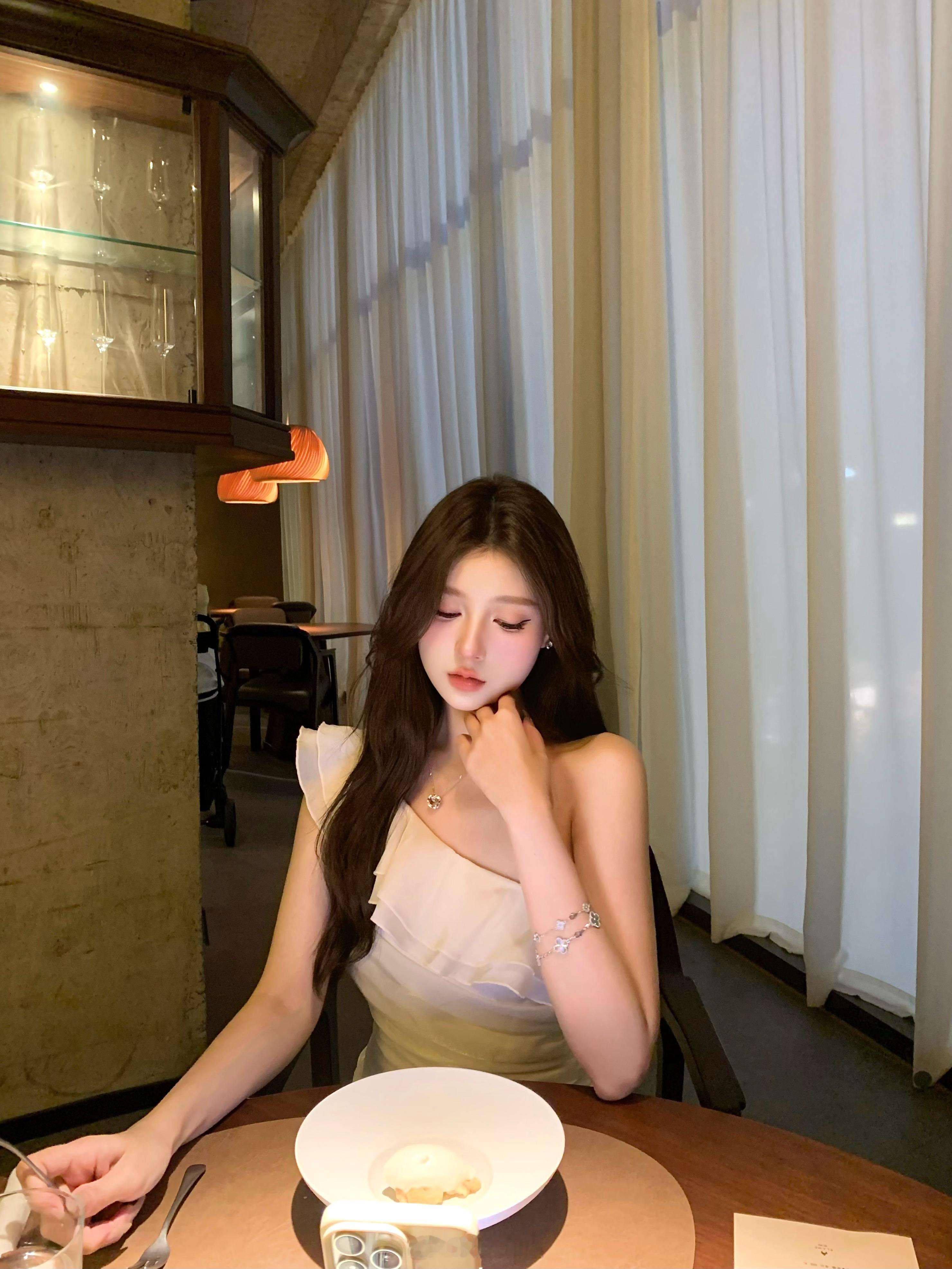 打卡一家新开的店好吃不贵还有点漂亮的饭😋​​​