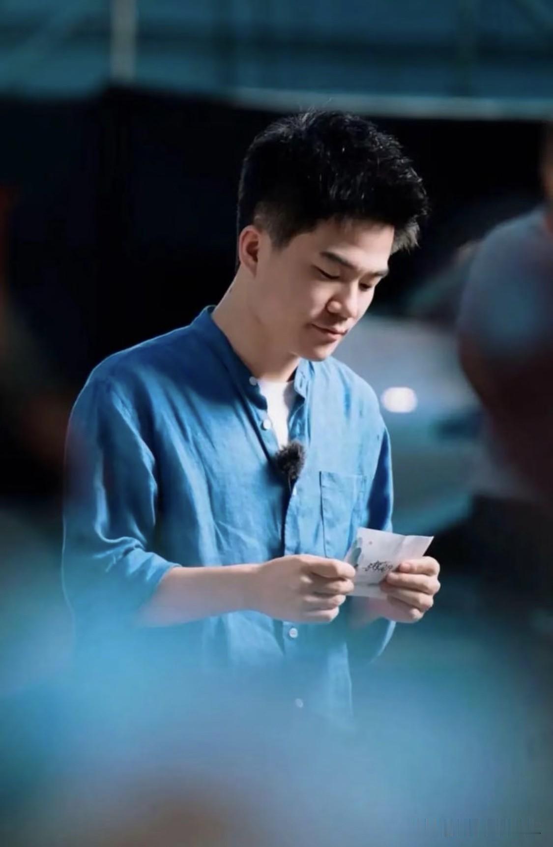 董宇辉曾说过一段直击无数父母内心的话：“为人父母要记住，不管孩子现在让你多头疼，
