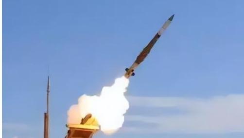 伊朗一战戳破美军谎言！台海真正红线，终于说透了全世界都低估了这场反击的分量