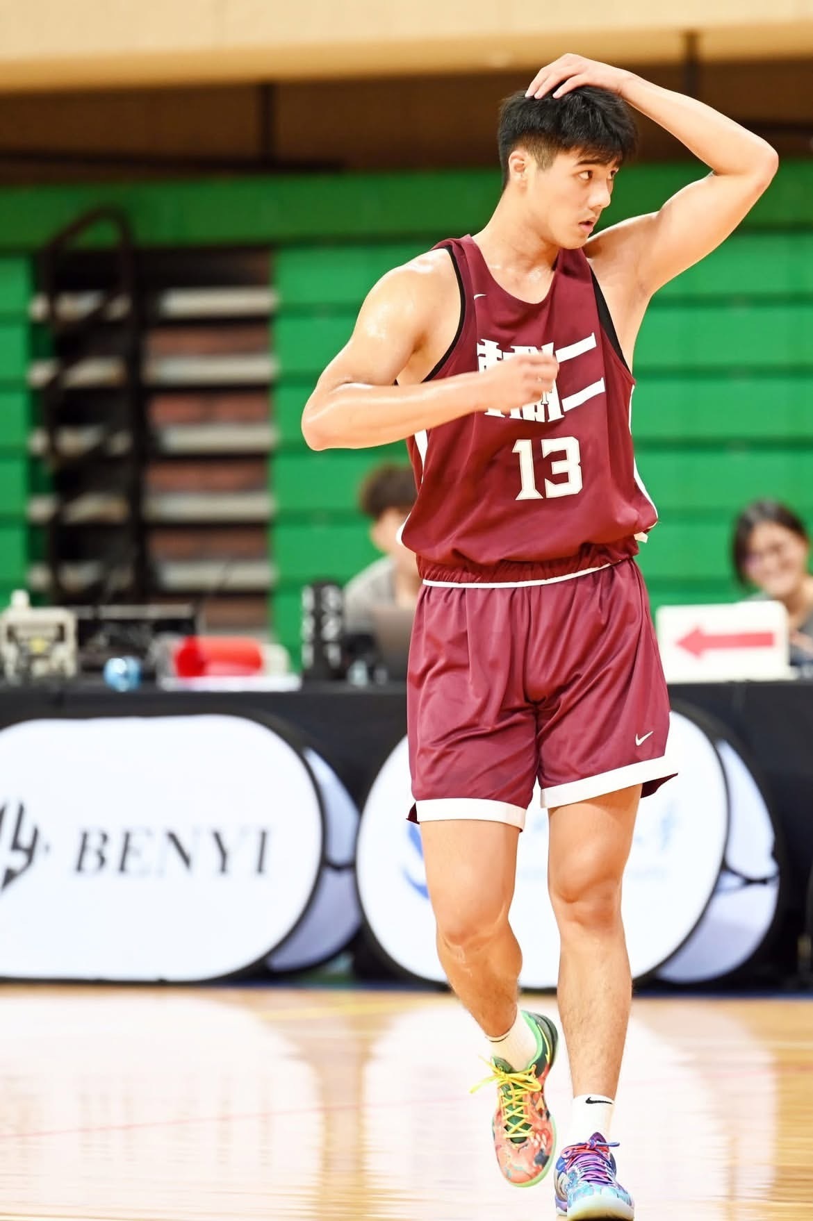 脆上热议辅仁大学13号🏀​​​