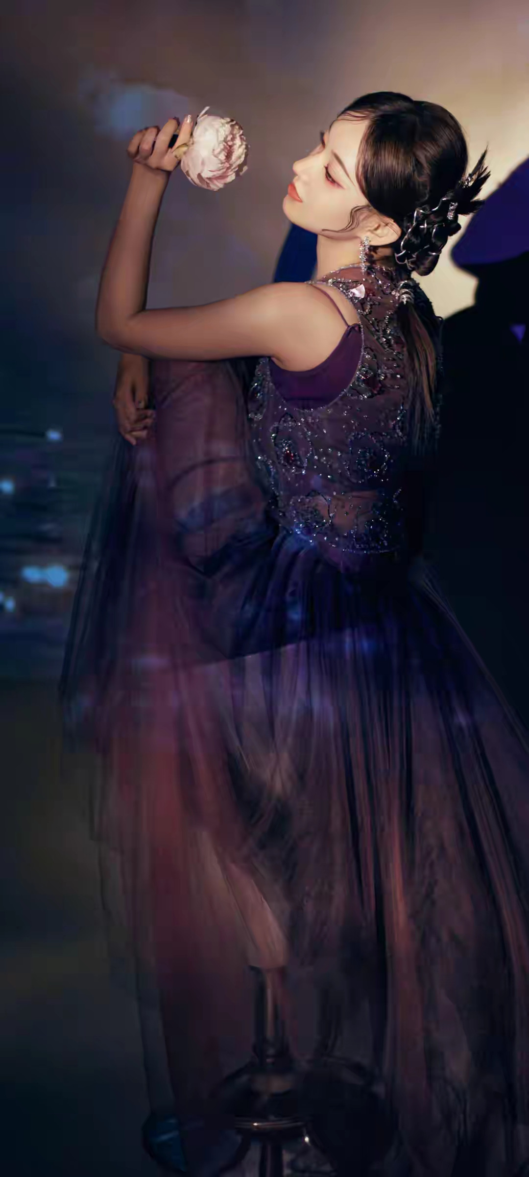 程潇真是个魅力无限的宝藏女孩。她的性感照片太绝了，那身抹胸裙造型，完美...