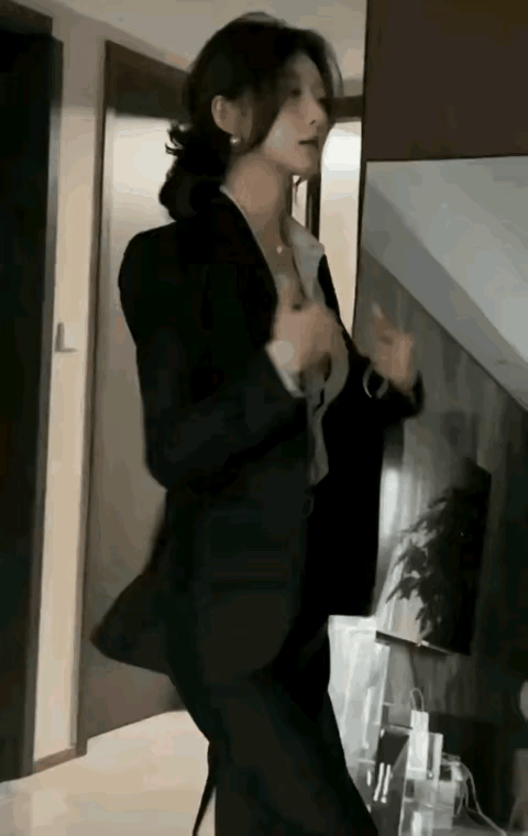 优雅白领制服裙套装