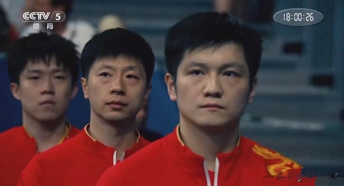 樊振东的习惯打法:多数时候稳守反击,拉起弧圈打对攻,倾向于在中路形成多拍相持。反