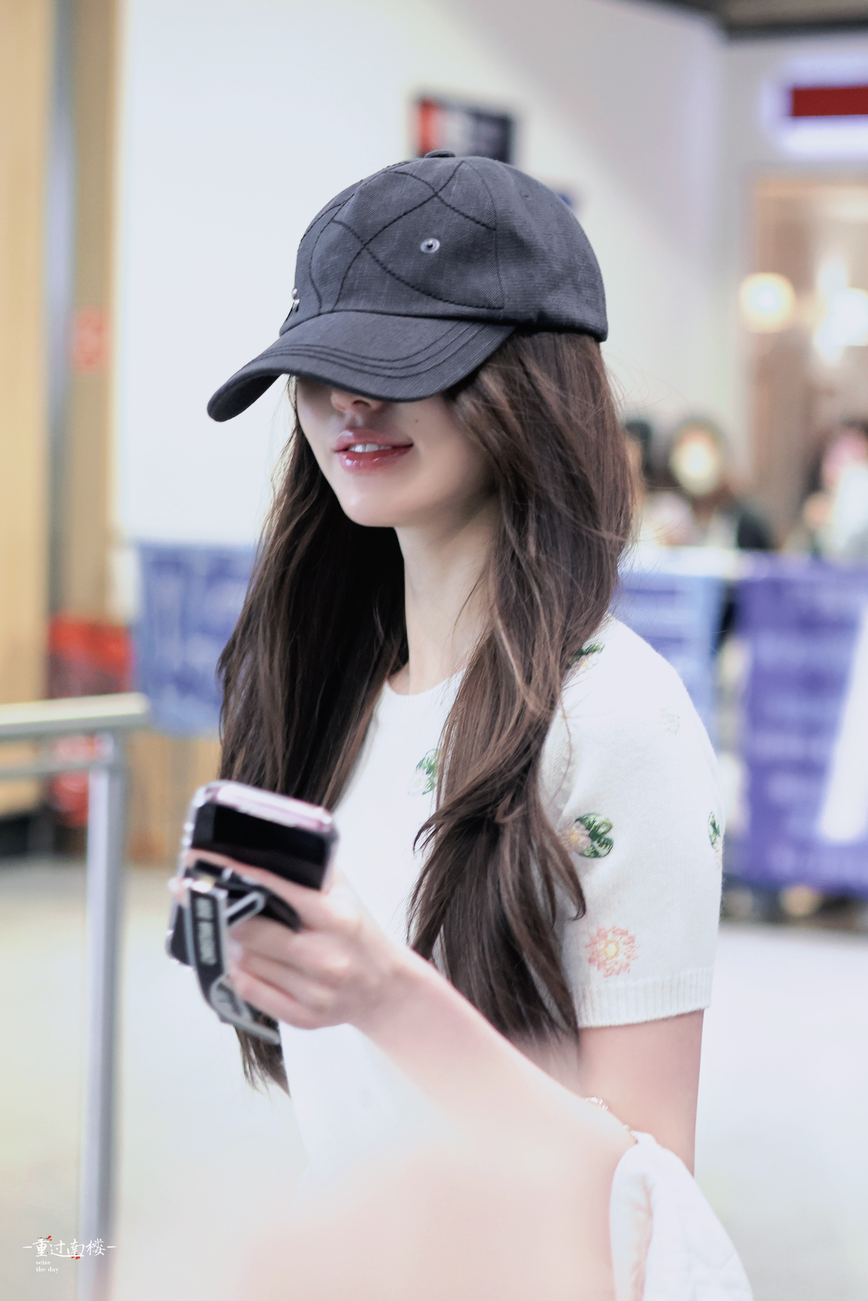 260928CDG🛬张元英​​​