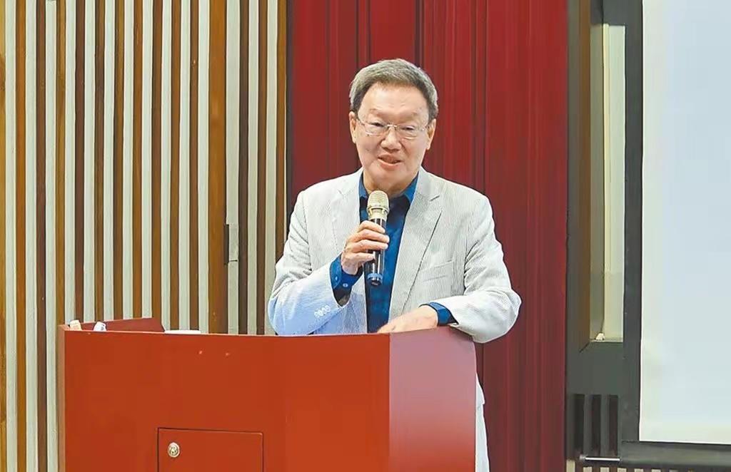 台“安全局前秘书长”苏起发表声明，特朗普一句话，把民进党脸都打肿了。他说不希
