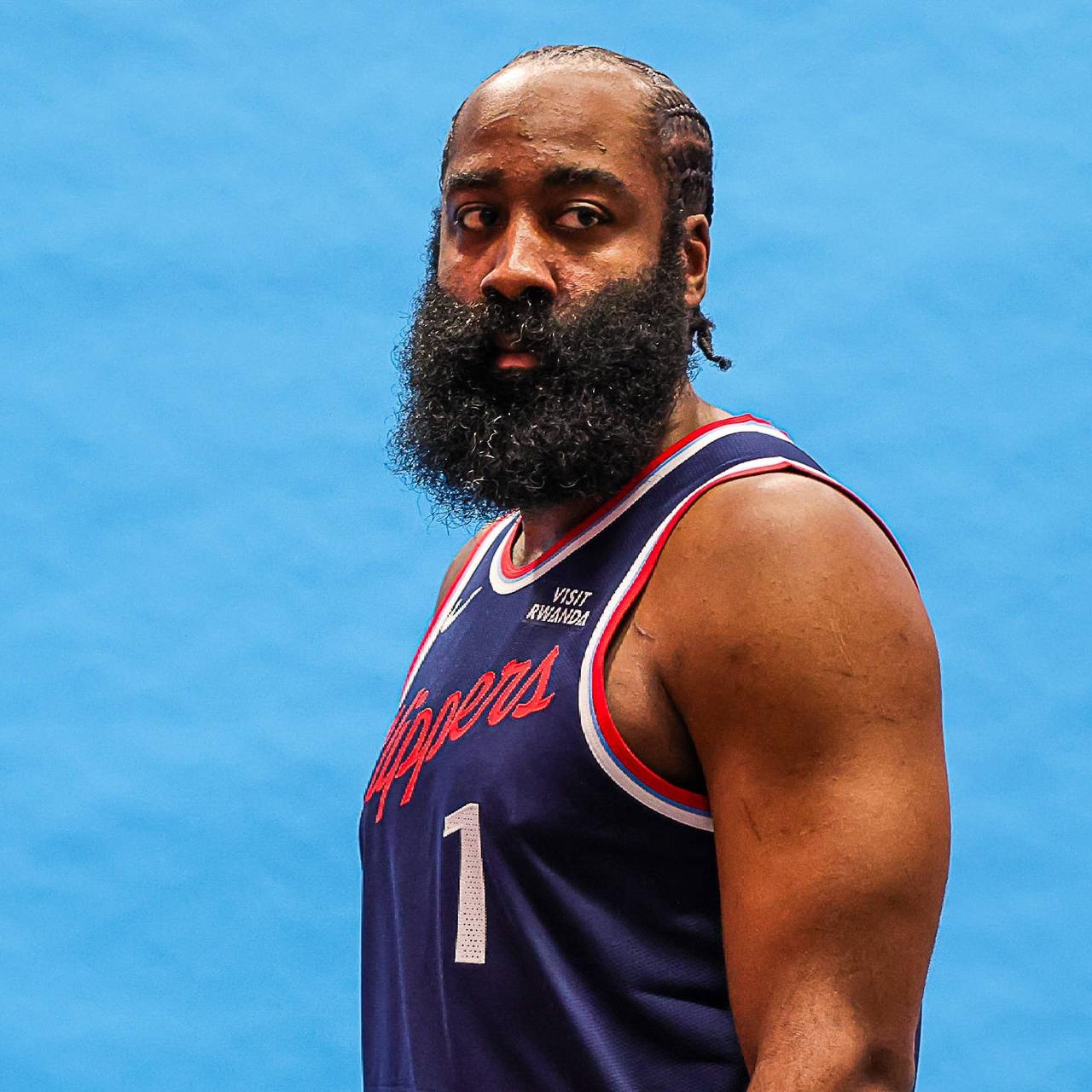 NBA现役球员单场40+次数：1、哈登——105次2、詹姆斯——79次3、