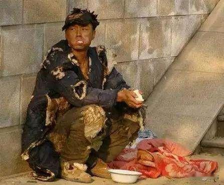 你是从什么时候开始不给乞丐钱了？不知大家是否发现，现在乞丐明显少了，那天在南京