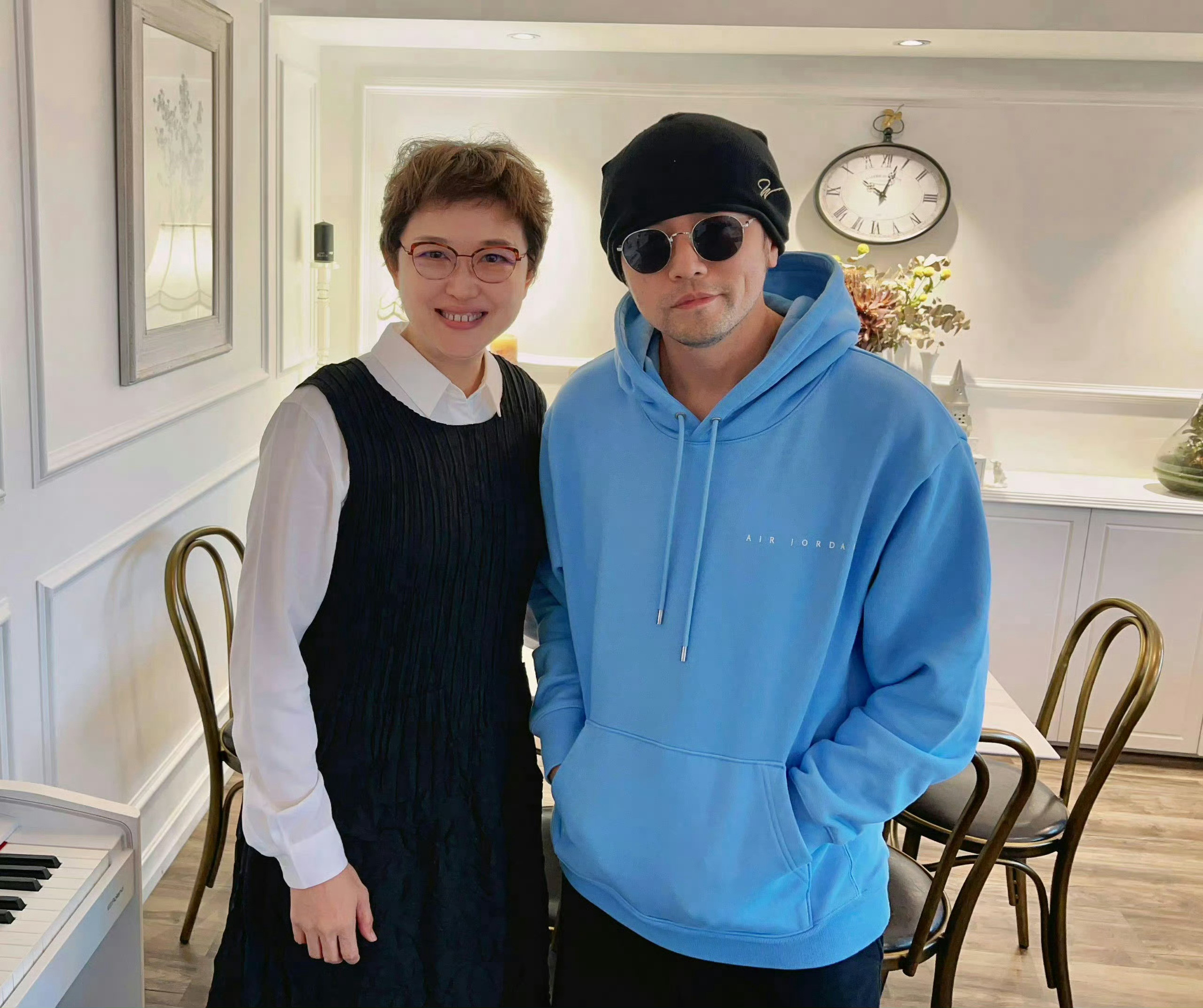 我也想跟周杰伦合照