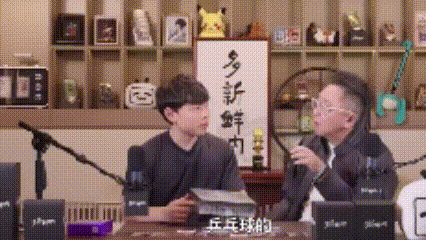 原来于谦老师也喜欢莎莎，也集莎莎的小卡[大笑][大笑][大笑]。于谦上个节目，