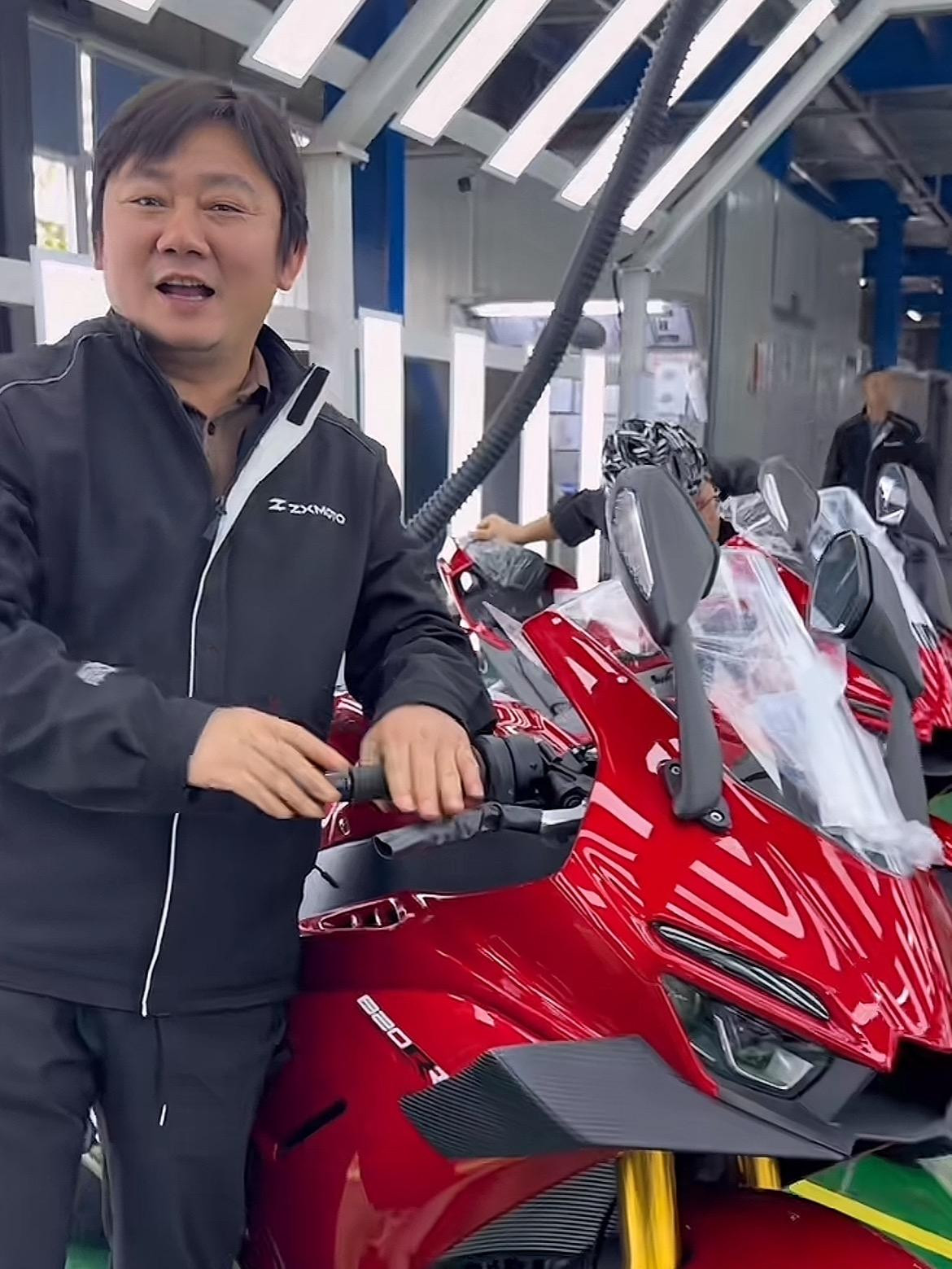 #张雪机车发声谨防平台假冒账号#【张雪机车就平台现假冒账号搬运视频发声：与公司无