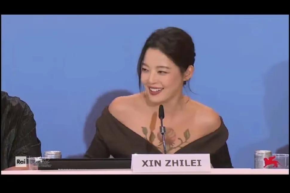 多读书真的有用，辛芷蕾支支吾吾，最后说整个剧本很完整，很好，真的很好看。基本就是