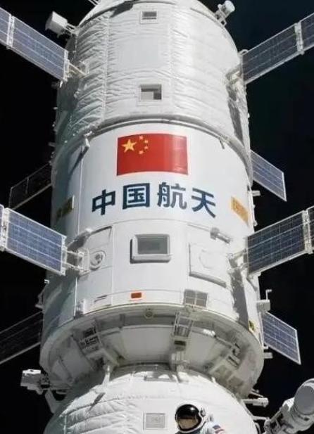 为什么大家都不提中国空间站了？因为没脸提，跟国际空间站差距太大！中国空间站可不是