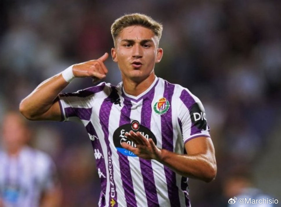 阿斯报：尤文图斯正在关注寻找免签球员，巴拉多利德的年轻西班牙攻击型中场丘基。尤文