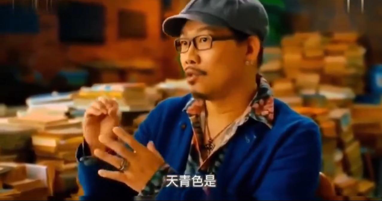 可能周杰伦至今都被蒙在鼓里！周杰伦的代表作之一《青花瓷》的开头一句:天青色等