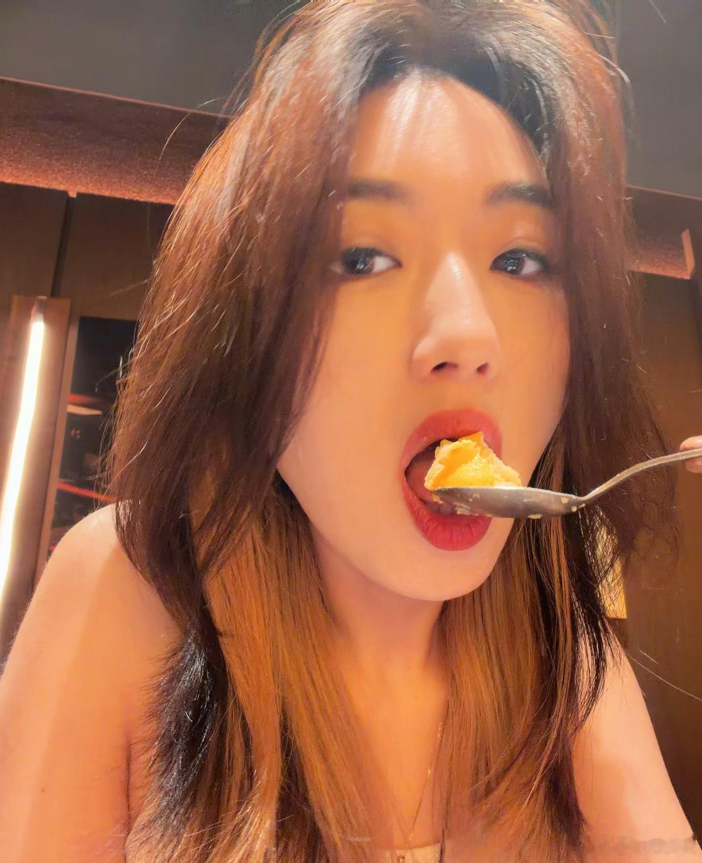 风韵迷人小阿姨