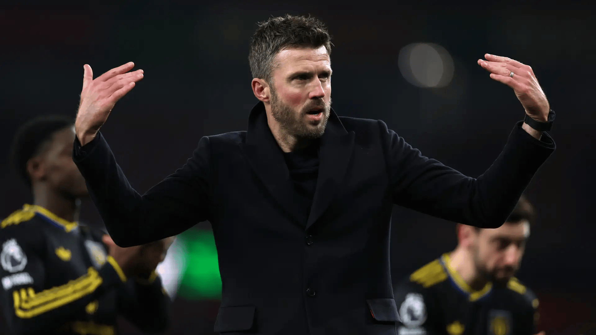 费迪南德指责基恩内维尔: 卡里克豪取6分, 说他不配是不尊重