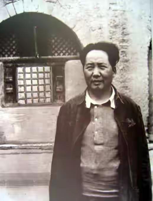 毛泽东抵达吴起镇紧急电告彭德怀：“佛山坪有个地主武装守堡”，亲自下令出击灭掉这股