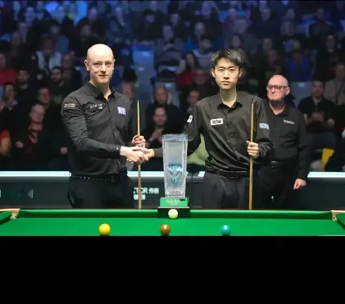 别再说常冰玉输在决赛。他输在赛前那个失眠的夜晚。半决赛爆冷掀翻世界第三，肾