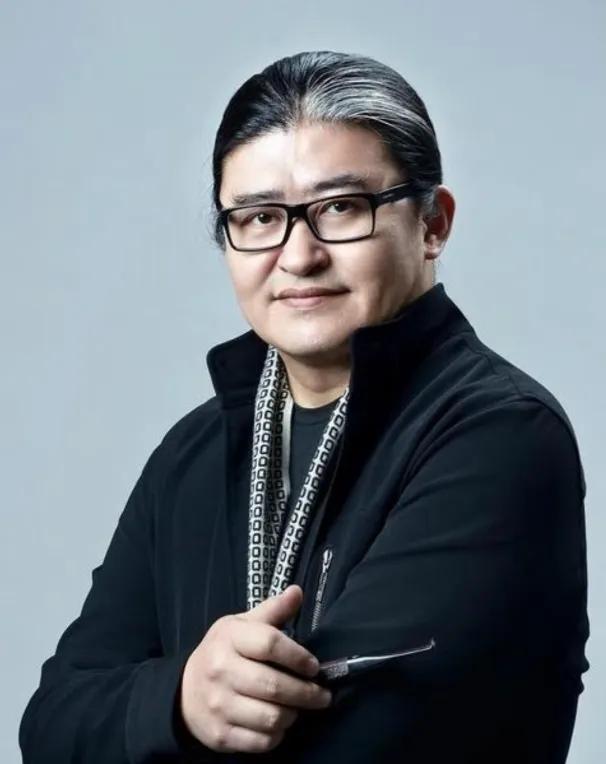果然面相这个东西真的不准呐！歌手刘欢就是个例子，看他的相貌，按照古书上面来讲，应