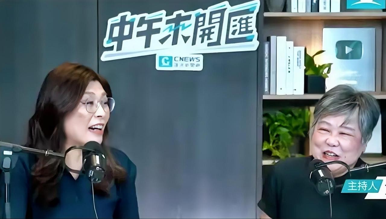 郑丽文6月22日在黄光芹的节目中再次毫不掩饰大放厥词，“人家都打来了，我当然反击