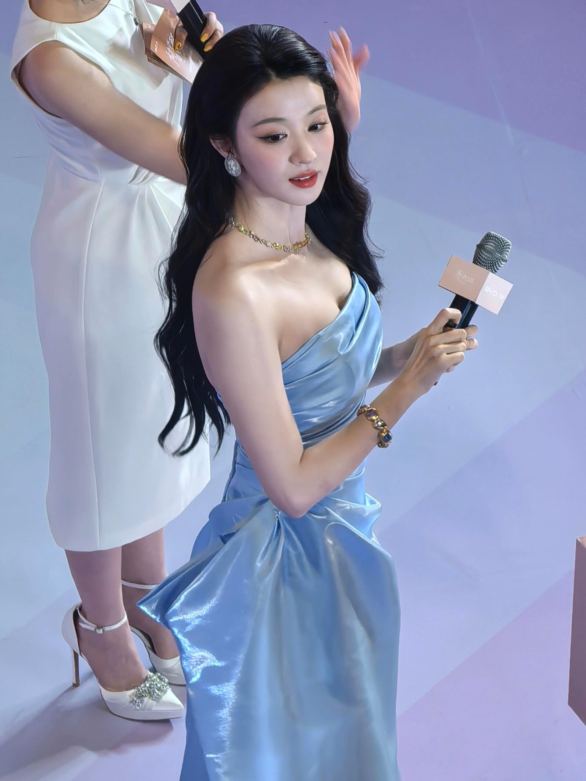孟子义包场宣传王楚然新剧6月15，一起看王楚然钱菲呀