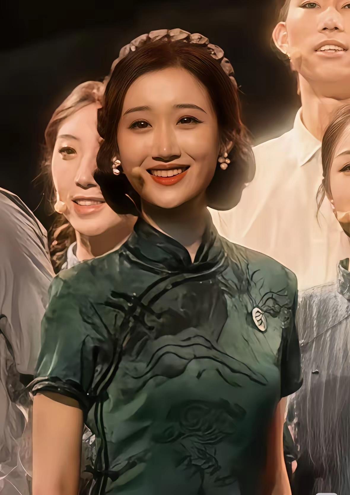 不知道大家有没有发现，白丽萍夫妻俩接连遭遇变故离开人世，两个人一辈子没要子女