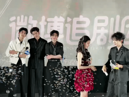 后面三个当氛围组当的很敬业