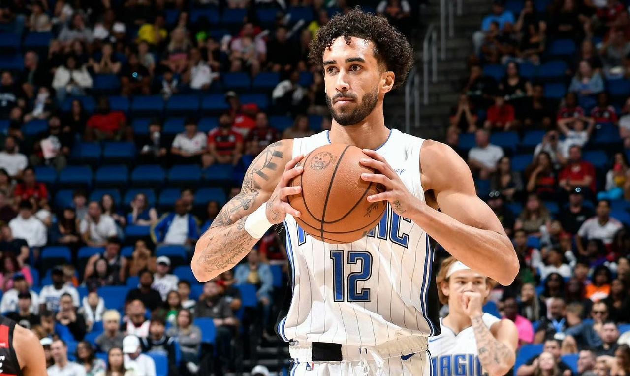 广东宏远再出奇招！深夜官宣签约26岁NBA锋卫摇摆人特雷弗林-奎因，这位魔术队出