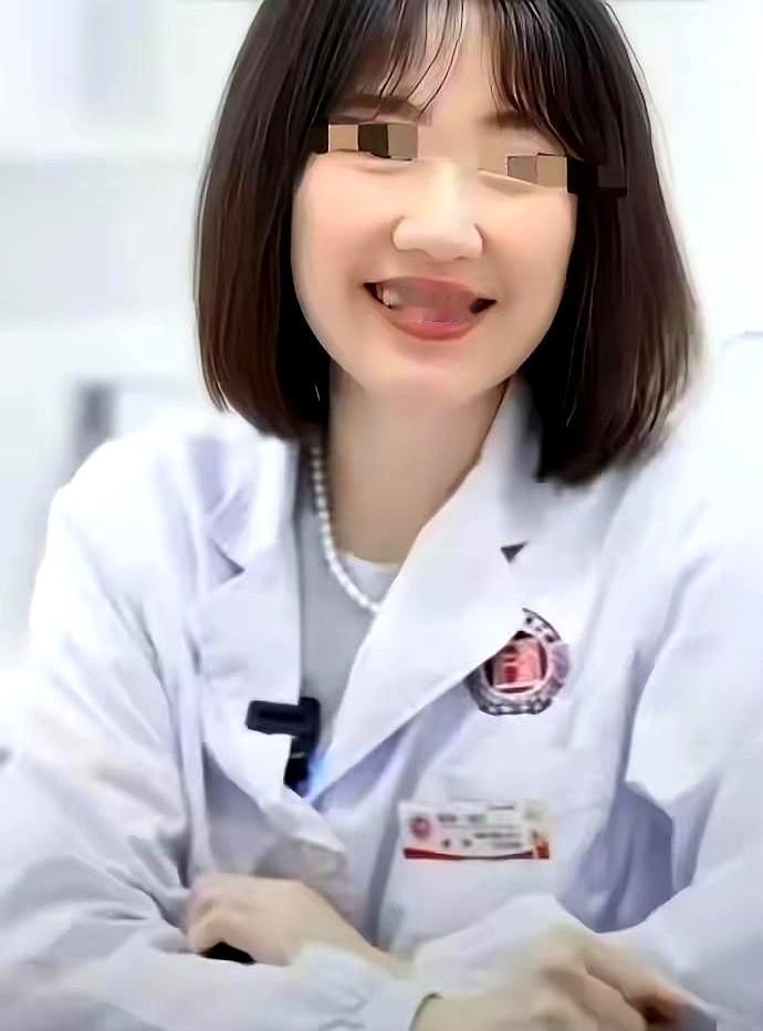 案子告破，终究是曾医生错付了真情。曾医生多年来一直保持单身生活，或许是倦于一