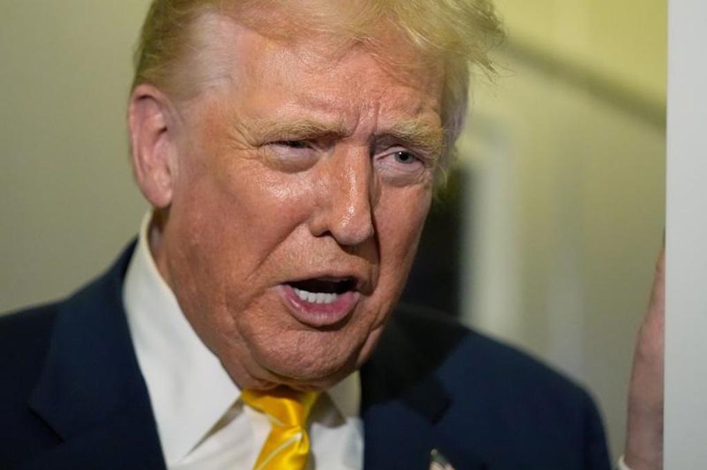 淫魔阴魂不散恐撼动特朗普政治生命？美国联邦议员本周公开了超过20,000