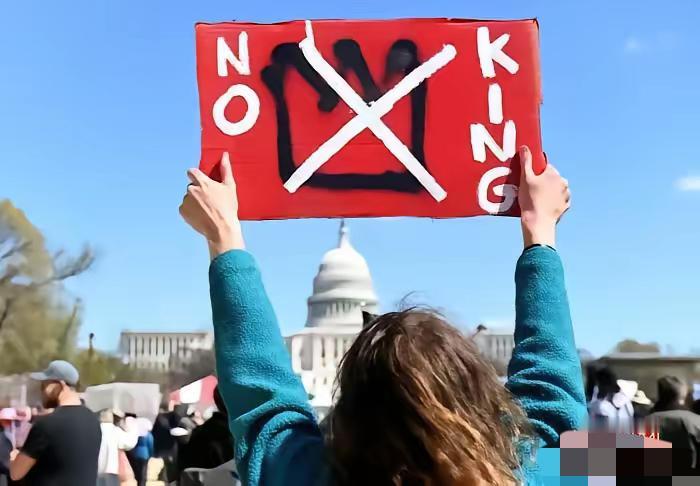 当美国成功从委内瑞拉抓回马杜罗的时候，美国人的反应是集体兴奋，集体高潮，高呼MA